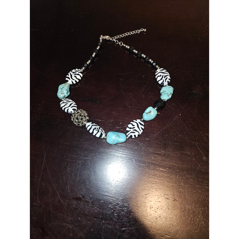 Black/White/Blue Accent Stone Necklace